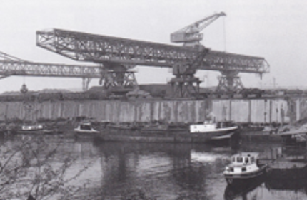 Loading bridge 2 on the east bank  Loading bridge 2 on the east bank